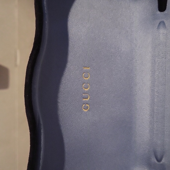 AUTHENTIC REAL Gucci Sunglasses - Picture 5 of 8